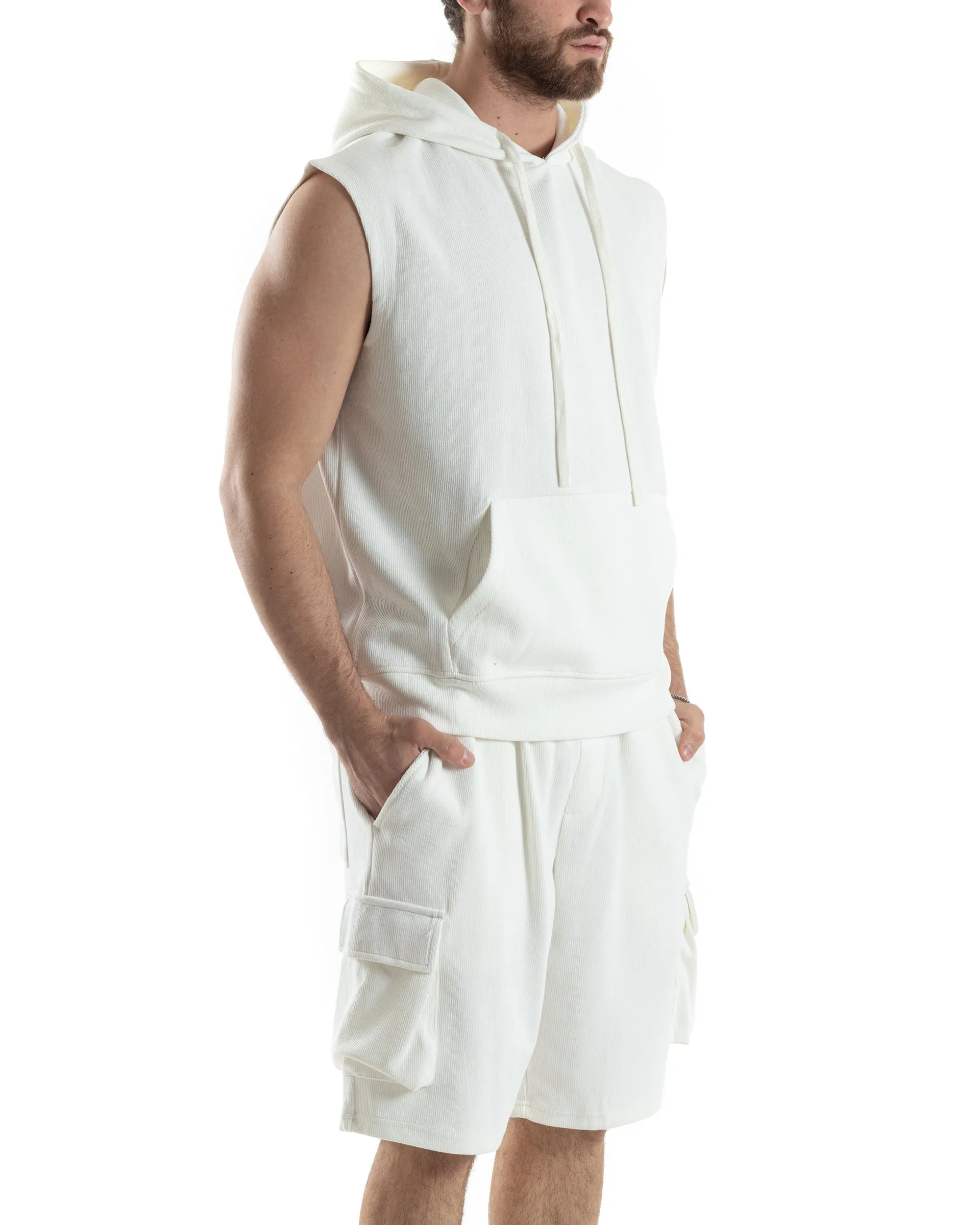 Completo Set Coordinato Uomo Maglia Gilet Con Cappuccio Bermuda Con Tasconi Pantalaccio Cargo Bianco GIOSAL-OU2450A