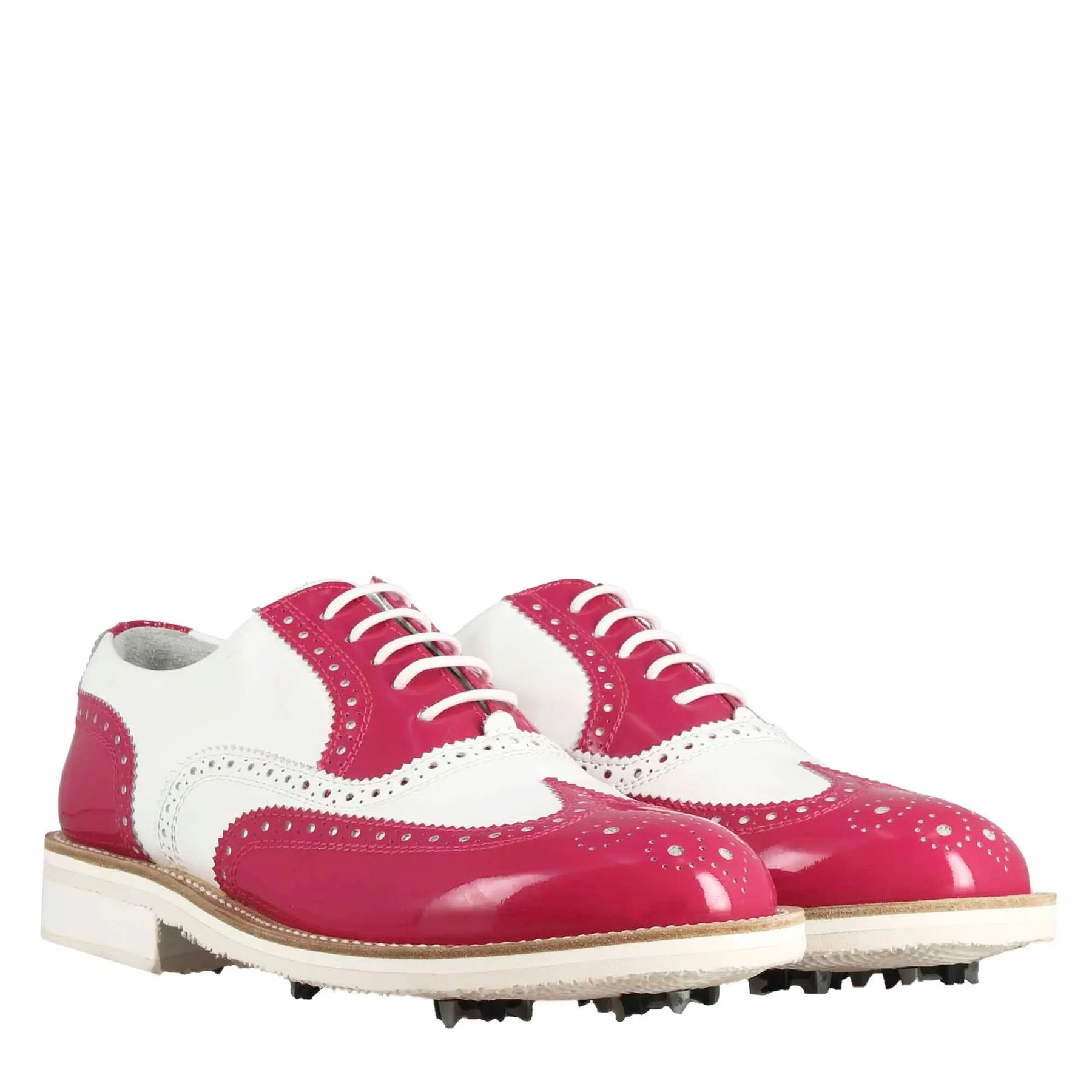 Scarpe golf da donna fatte a mano in pelle lucida colore bianco rosa.